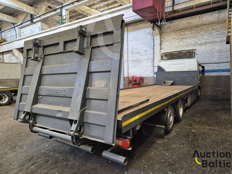 Volvo FM380 - 栏板式/ 平板卡车:图4 Volvo FM380 - 栏板式/ 平板卡车:图4