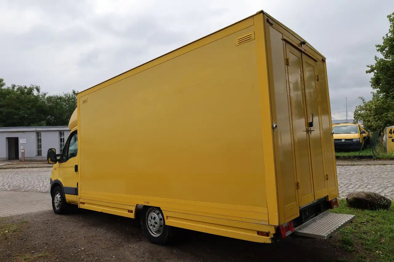 Iveco IS35SI2AA Daily/ Regalsystem/Luftfeder/1. Hand/ - 厢式货车:图3 Iveco IS35SI2AA Daily/ Regalsystem/Luftfeder/1. Hand/ - 厢式货车:图3