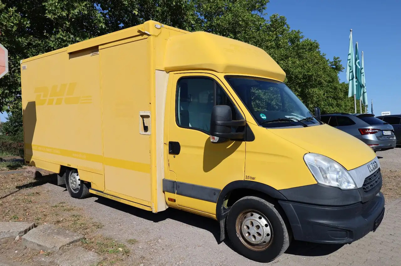 Iveco IS35SI2AA Daily/ Regalsystem/Luftfeder/1. Hand/ - 厢式货车:图1 Iveco IS35SI2AA Daily/ Regalsystem/Luftfeder/1. Hand/ - 厢式货车:图1