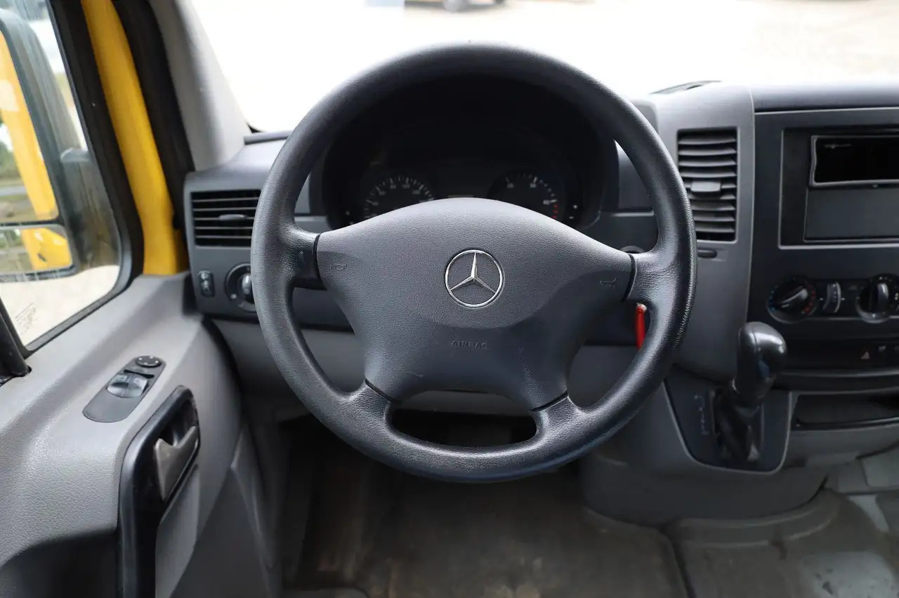 Mercedes-Benz Sprinter II Pritsche/ Koffer/Regalsystem - 厢式货车:图5 Mercedes-Benz Sprinter II Pritsche/ Koffer/Regalsystem - 厢式货车:图5