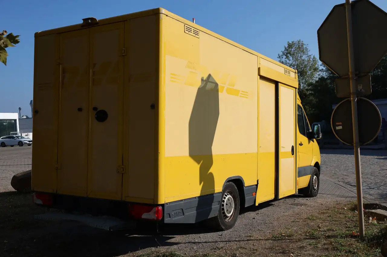 Mercedes-Benz Sprinter/Koffer/Regalsystem/ EU5/ 1. Hand - 厢式货车:图4 Mercedes-Benz Sprinter/Koffer/Regalsystem/ EU5/ 1. Hand - 厢式货车:图4