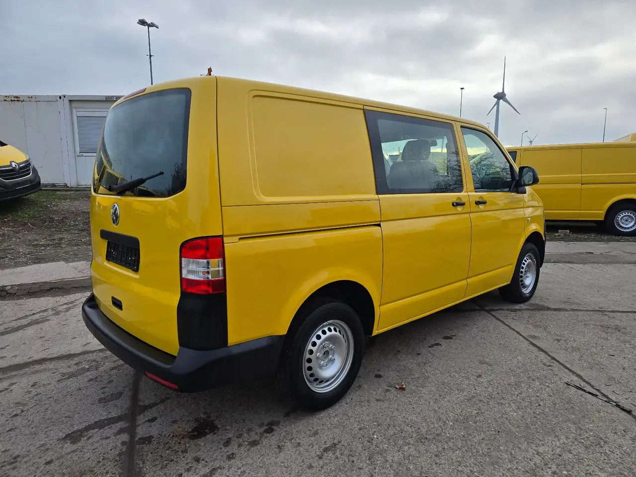 Volkswagen T5 Transporter/ 2.0 TDI/EU5/1.Hand/5-Sitze - 无侧窗厢式货车:图4 Volkswagen T5 Transporter/ 2.0 TDI/EU5/1.Hand/5-Sitze - 无侧窗厢式货车:图4