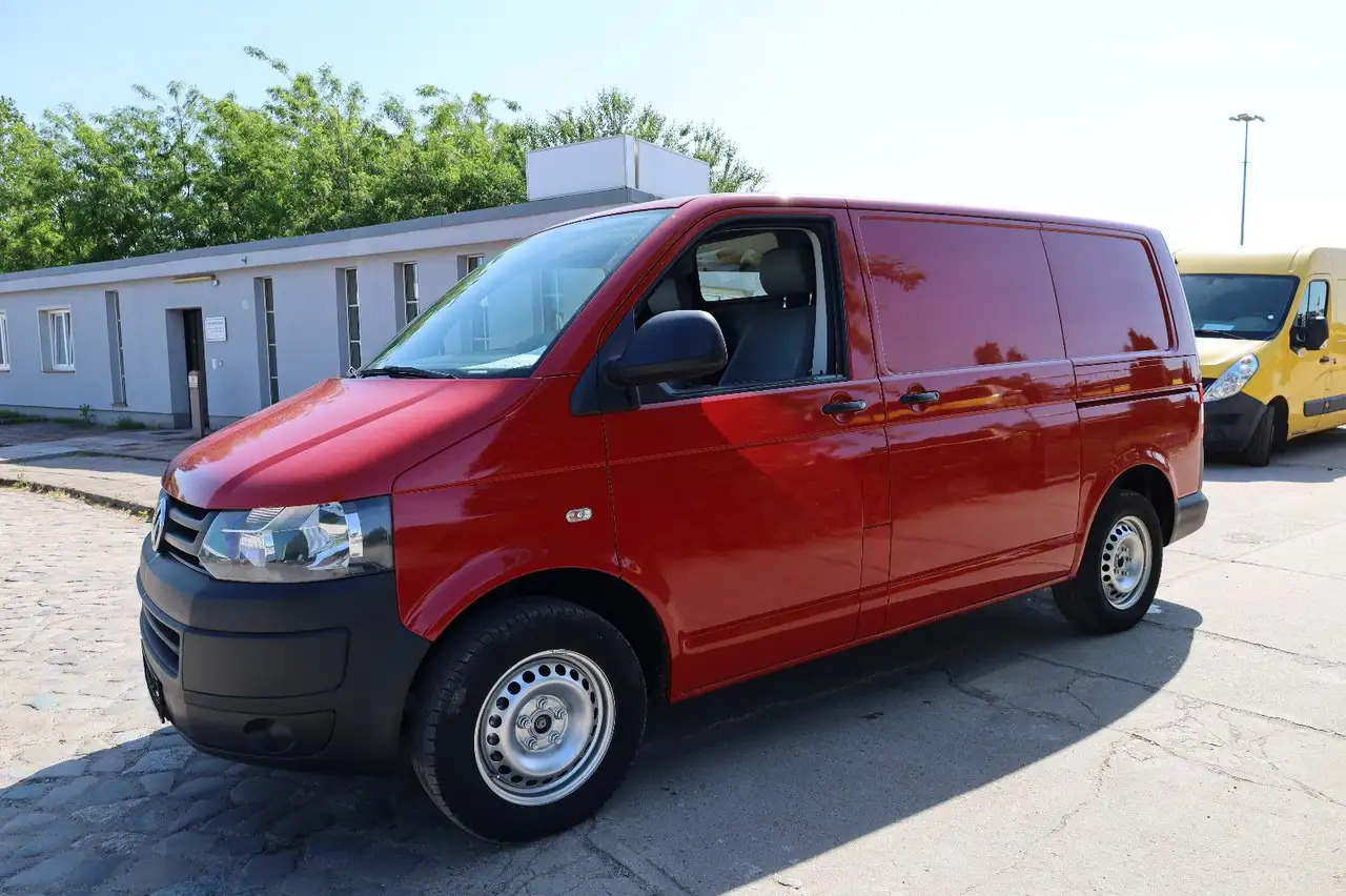 Volkswagen T5 Transporter Kasten-Kombi 2.0 TDI/EU5/1.Hand - 无侧窗厢式货车:图1 Volkswagen T5 Transporter Kasten-Kombi 2.0 TDI/EU5/1.Hand - 无侧窗厢式货车:图1