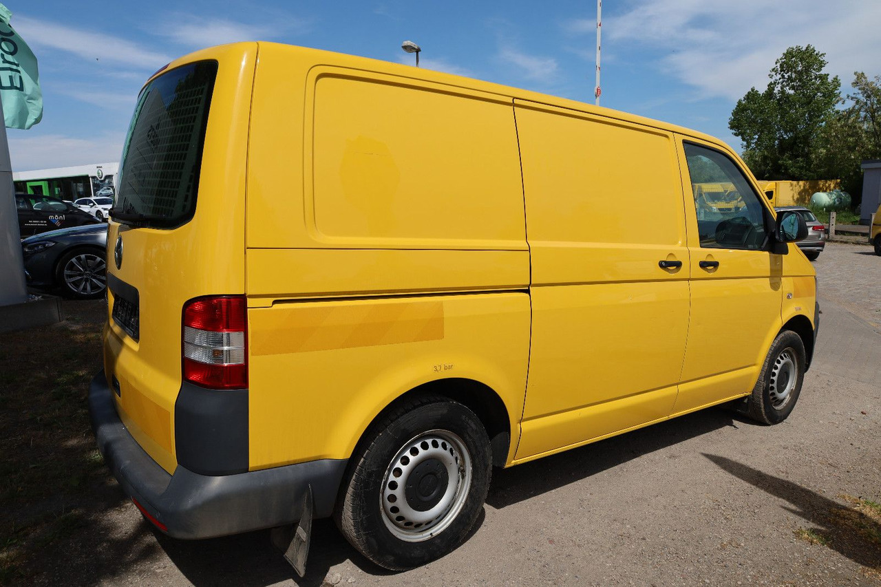 Volkswagen T5 Transporter Werkstatt 2.0 TDI/EU5 - 紧凑型面包车:图4 Volkswagen T5 Transporter Werkstatt 2.0 TDI/EU5 - 紧凑型面包车:图4