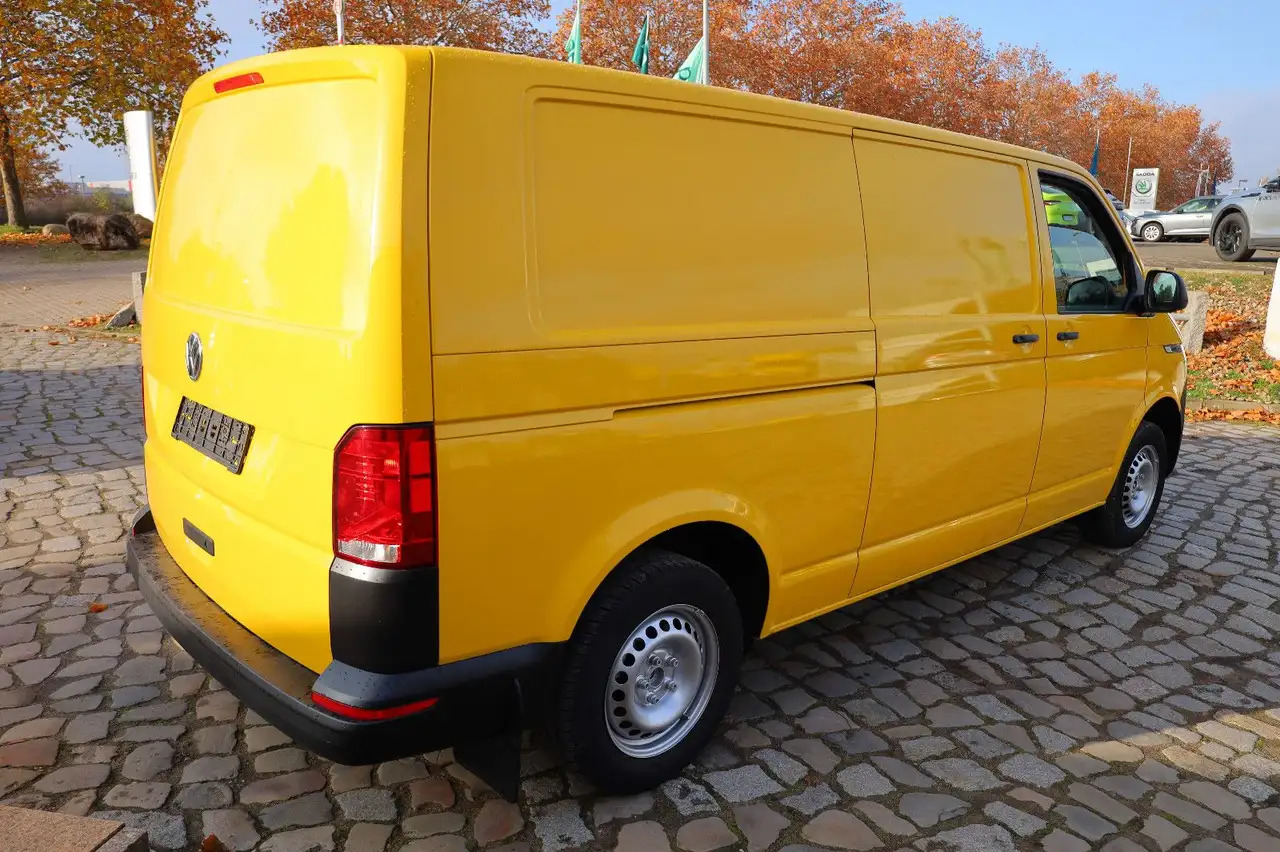 Volkswagen T6 Transporter - 汽车:图4 Volkswagen T6 Transporter - 汽车:图4