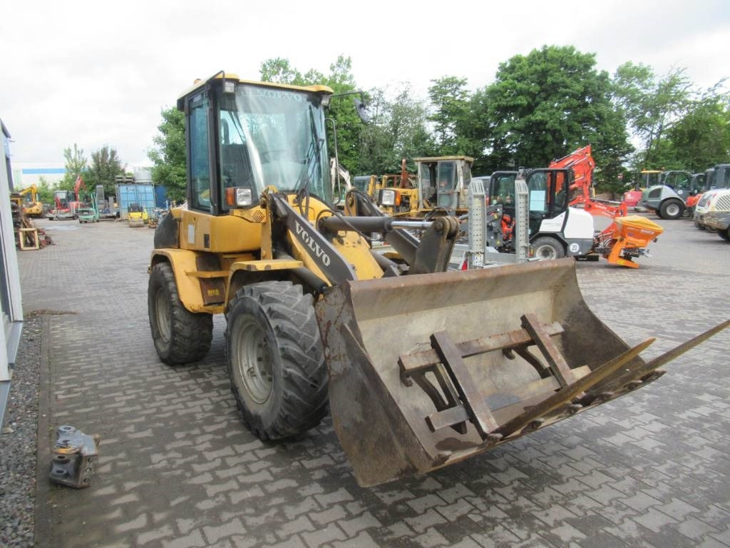 Volvo L 30 B - 轮式装载机:图3 Volvo L 30 B - 轮式装载机:图3
