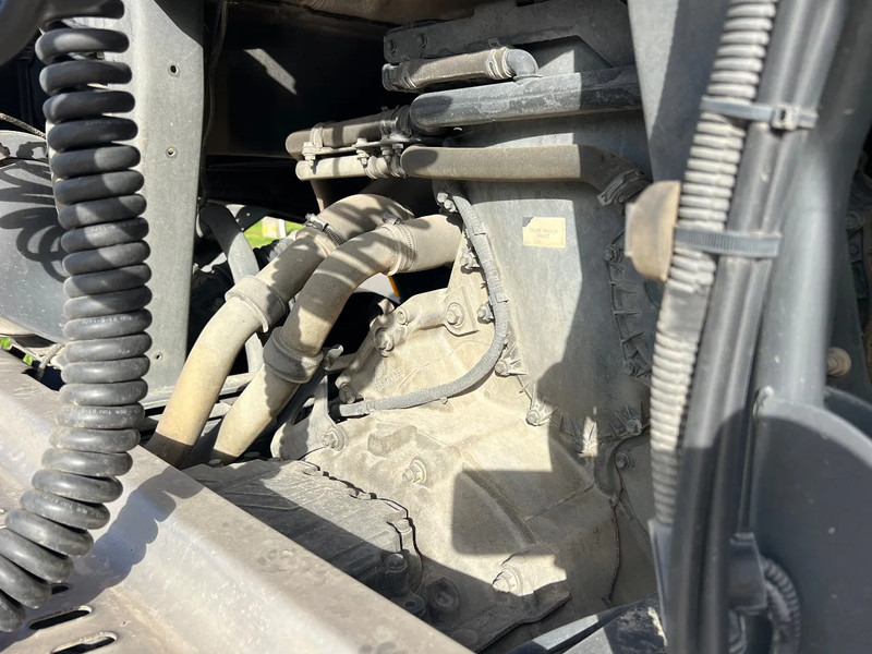 牵引车 Iveco S-WAY 570 S 570 12.2020 **VOITH RETARDER**660.000 km:图7 牵引车 Iveco S-WAY 570 S 570 12.2020 **VOITH RETARDER**660.000 km:图7