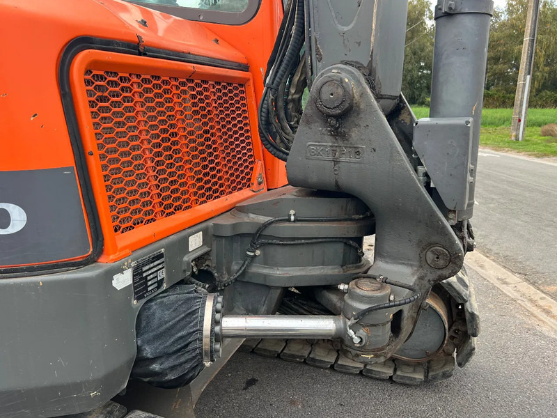 Volvo ECR88D**AIRCO**2018**QUIKCHANGER** - 全地形起重机:图4 Volvo ECR88D**AIRCO**2018**QUIKCHANGER** - 全地形起重机:图4