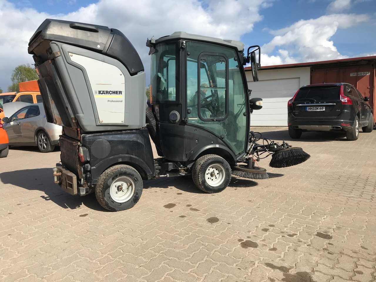 道路清扫机 Kärcher MIC 34 C Spring is comming：图1
