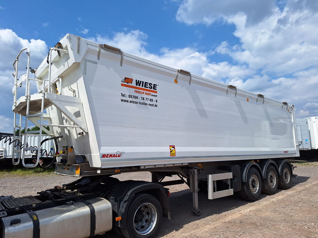 Benalu Bulkliner S 95 50m³ Kombiklappe - 翻斗半拖车:图1 Benalu Bulkliner S 95 50m³ Kombiklappe - 翻斗半拖车:图1