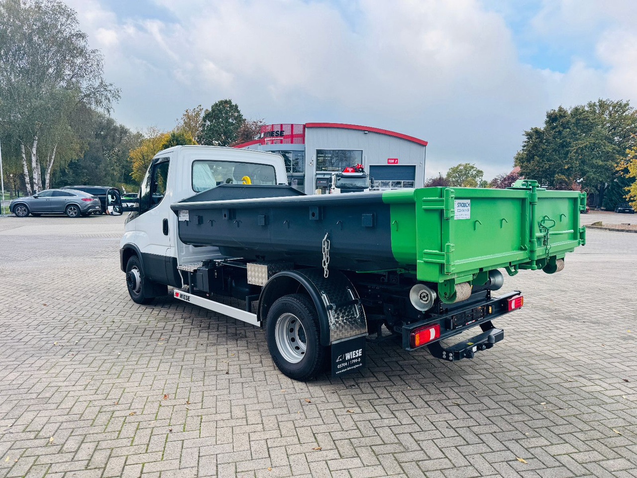 Iveco Daily 70C18H Hyva Abrollkipper - 吊钩升降车:图2 Iveco Daily 70C18H Hyva Abrollkipper - 吊钩升降车:图2