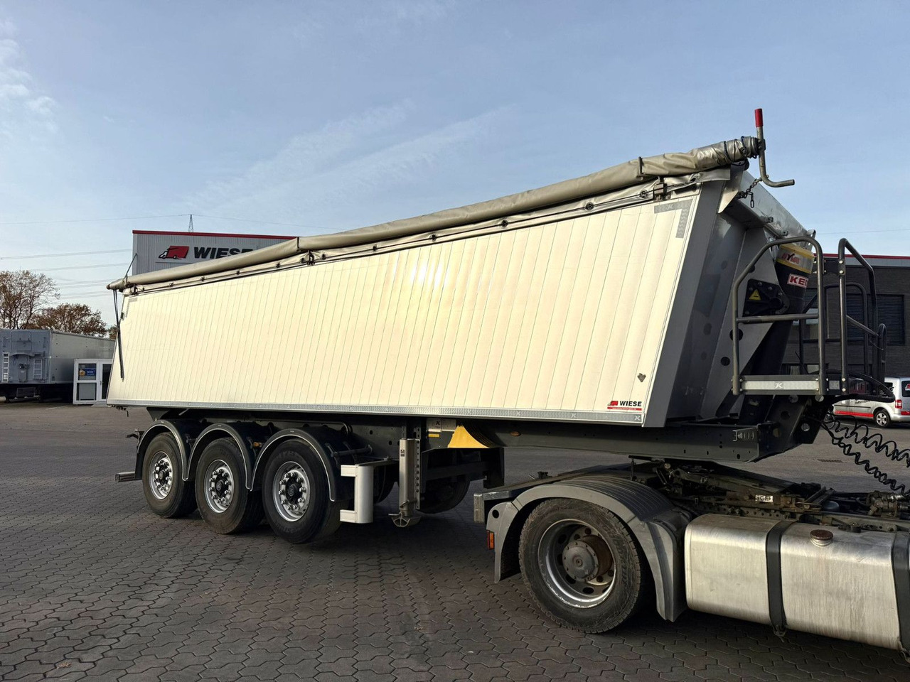 Kässbohrer K.SKA Aluminium Kipper 30m³ Top Zustand - 翻斗半拖车:图1 Kässbohrer K.SKA Aluminium Kipper 30m³ Top Zustand - 翻斗半拖车:图1