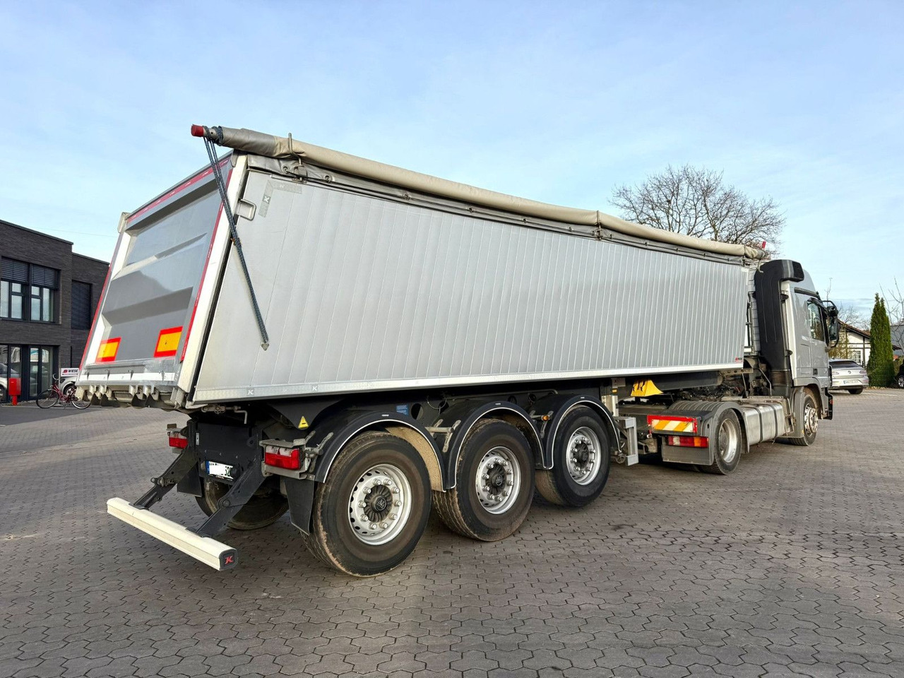 Kässbohrer K.SKA Aluminium Kipper 30m³ Top Zustand - 翻斗半拖车:图2 Kässbohrer K.SKA Aluminium Kipper 30m³ Top Zustand - 翻斗半拖车:图2