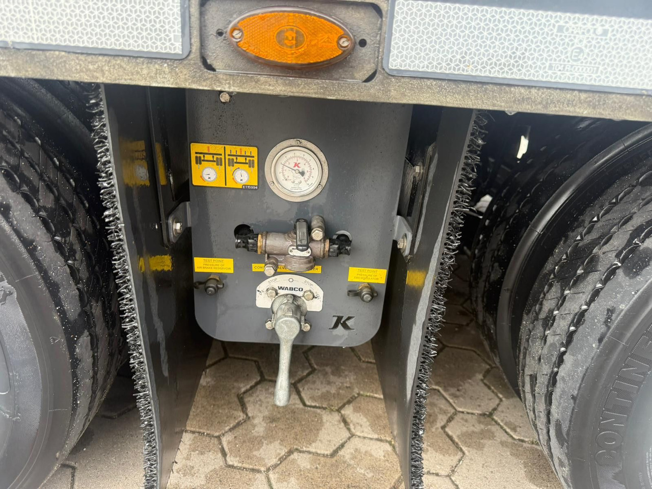 自动转运半拖车 Kässbohrer K.SOK Truck/Car Transporter, Novagrau：图12