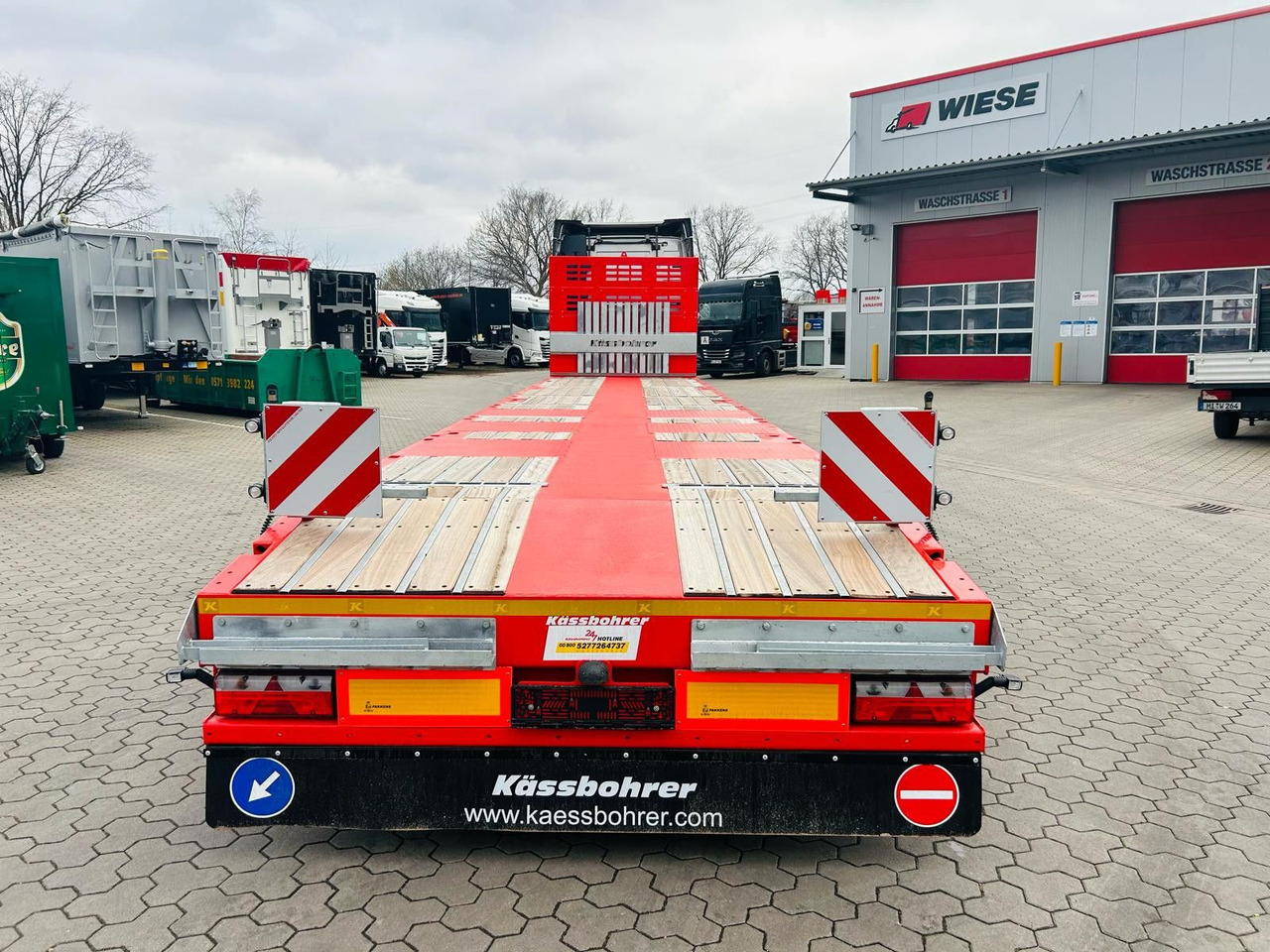 Kässbohrer SPS Mega Schwerlast Plattform Lenkachse - 栏板式/ 平板半拖车:图5 Kässbohrer SPS Mega Schwerlast Plattform Lenkachse - 栏板式/ 平板半拖车:图5