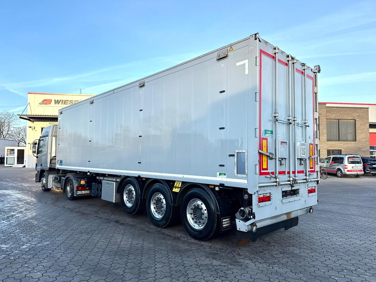 Knapen K200 Schubboden 61m³ mit Zellenradschleuse Agrar - 活动底半拖车:图3 Knapen K200 Schubboden 61m³ mit Zellenradschleuse Agrar - 活动底半拖车:图3