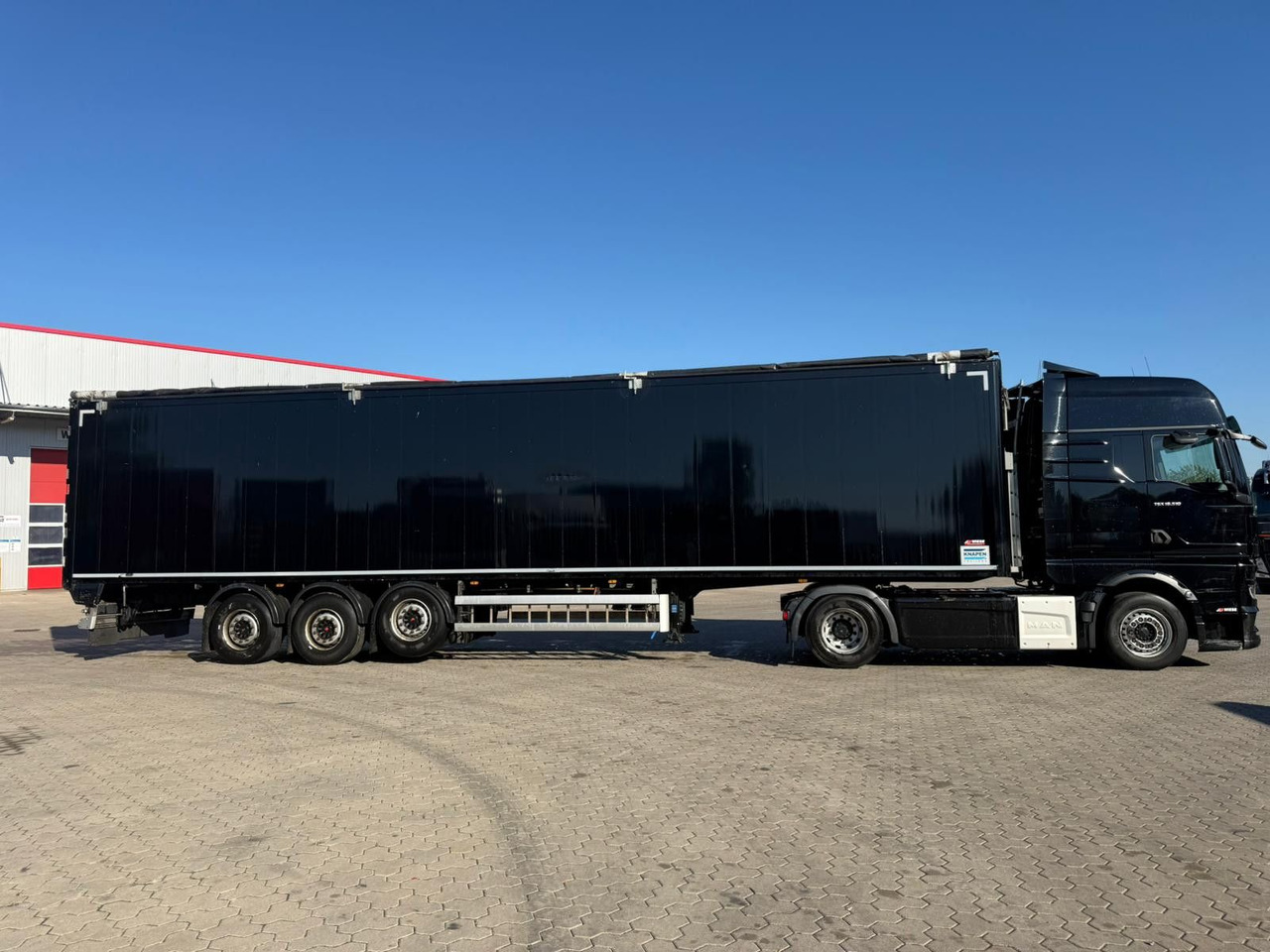Knapen K502 Seitentüren Schubboden - 活动底半拖车:图2 Knapen K502 Seitentüren Schubboden - 活动底半拖车:图2
