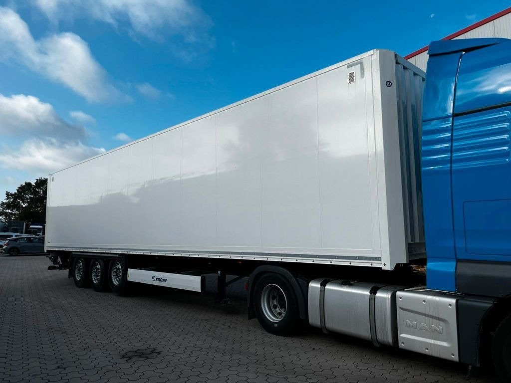 Krone Koffer mit Ladebordwand 2.000 kg Top Klappe - 封闭厢式半拖车:图1 Krone Koffer mit Ladebordwand 2.000 kg Top Klappe - 封闭厢式半拖车:图1