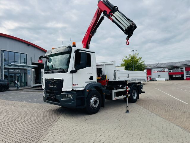 MAN 18.320 4x4 mit Fassi Ladekran Sofort Verfügbar - 翻斗车, 起重车:图4 MAN 18.320 4x4 mit Fassi Ladekran Sofort Verfügbar - 翻斗车, 起重车:图4