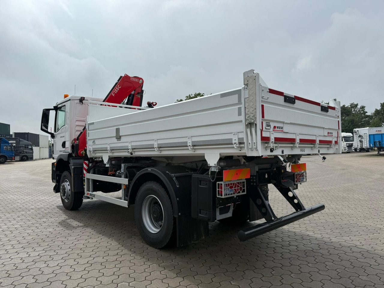 MAN 18.320 4x4 mit Fassi Ladekran Sofort Verfügbar - 起重车:图3 MAN 18.320 4x4 mit Fassi Ladekran Sofort Verfügbar - 起重车:图3