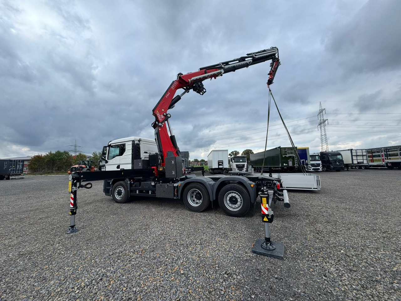 MAN 26.470 6x4-4 Hydrodrive Fassi Kran F545 Jib - 栏板式/ 平板卡车, 起重车:图2 MAN 26.470 6x4-4 Hydrodrive Fassi Kran F545 Jib - 栏板式/ 平板卡车, 起重车:图2