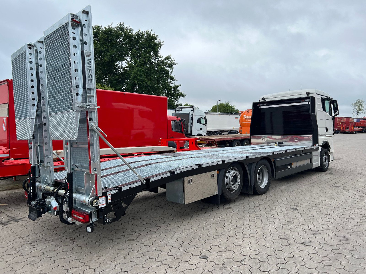 MAN Baumaschinen- Arbeitsbühnentransporter Rampen - 拖吊车:图5 MAN Baumaschinen- Arbeitsbühnentransporter Rampen - 拖吊车:图5