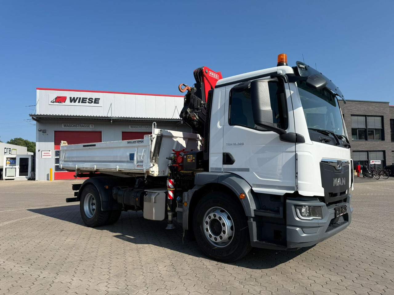 MAN TGM 18.320 4x2 BB Kran Fassi F135 Kipper Meiller - 起重车:图5 MAN TGM 18.320 4x2 BB Kran Fassi F135 Kipper Meiller - 起重车:图5