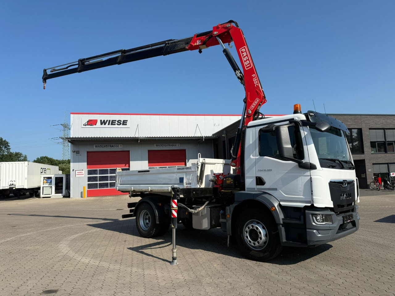 MAN TGM 18.320 4x2 BB mit Kran Fassi F135 Kipper - 翻斗车, 起重车:图1 MAN TGM 18.320 4x2 BB mit Kran Fassi F135 Kipper - 翻斗车, 起重车:图1