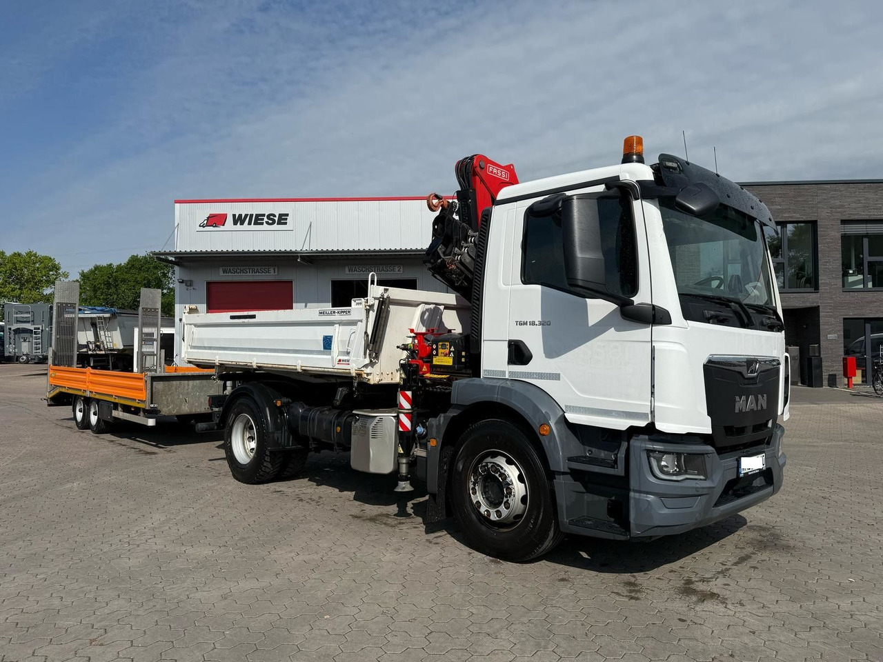 MAN TGM 18.320 4x2 BB mit Kran Fassi F135 Kipper - 翻斗车, 起重车:图1 MAN TGM 18.320 4x2 BB mit Kran Fassi F135 Kipper - 翻斗车, 起重车:图1