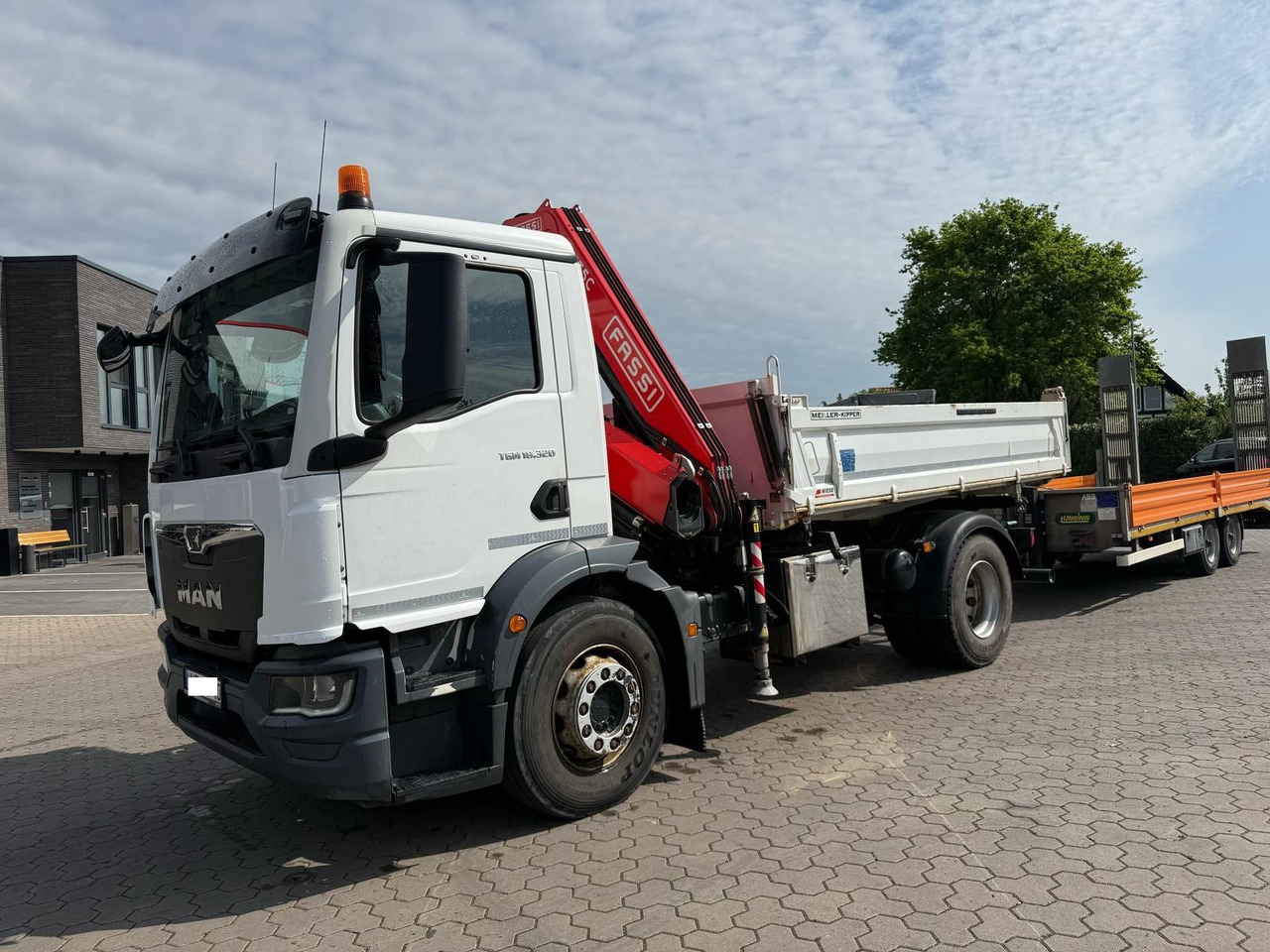 MAN TGM 18.320 4x2 BB mit Kran Fassi F135 Kipper - 翻斗车, 起重车:图2 MAN TGM 18.320 4x2 BB mit Kran Fassi F135 Kipper - 翻斗车, 起重车:图2