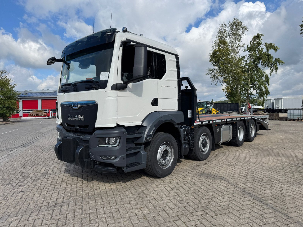MAN TGS 35.520 8x2H Baumaschinentransporter - 拖吊车:图1 MAN TGS 35.520 8x2H Baumaschinentransporter - 拖吊车:图1