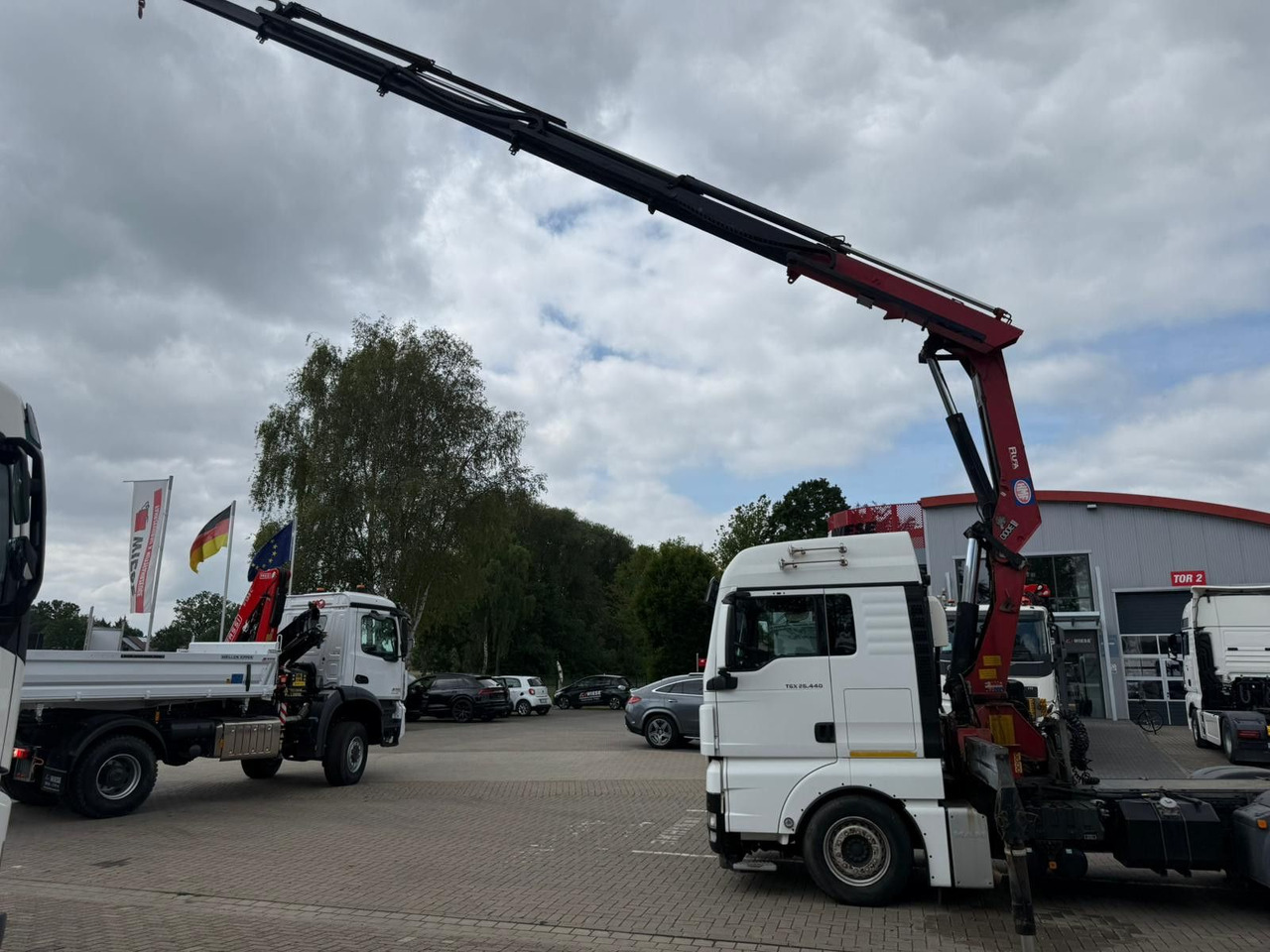 MAN TGX 26.440 6x2 mit HMF 3000-5 Kran TÜV NEU - 起重车:图5 MAN TGX 26.440 6x2 mit HMF 3000-5 Kran TÜV NEU - 起重车:图5