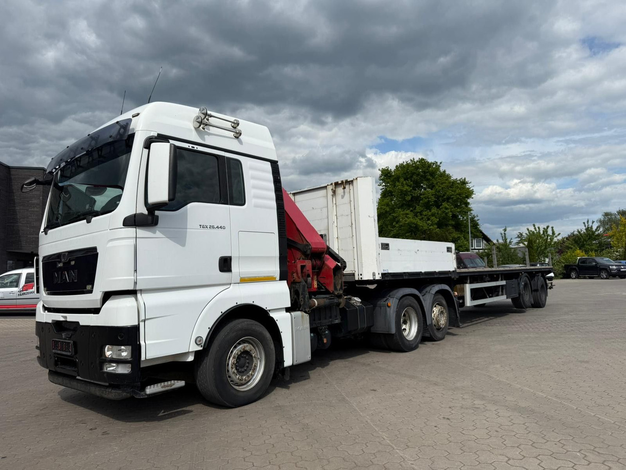 MAN TGX 26.440 6x2 mit HMF 3000-5 Kran - 牵引车:图2 MAN TGX 26.440 6x2 mit HMF 3000-5 Kran - 牵引车:图2