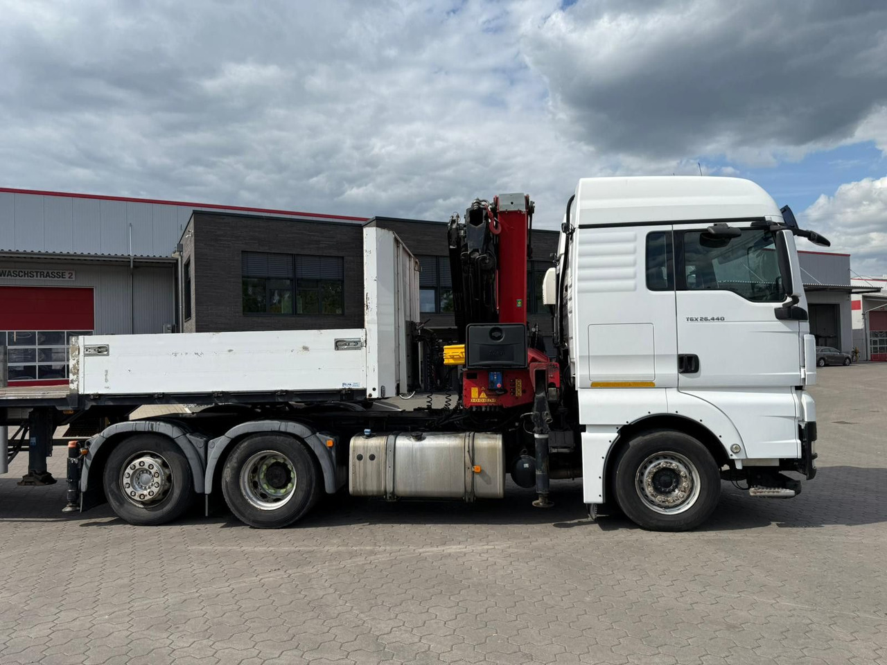 MAN TGX 26.440 6x2 mit HMF 3000-5 Kran - 牵引车:图3 MAN TGX 26.440 6x2 mit HMF 3000-5 Kran - 牵引车:图3