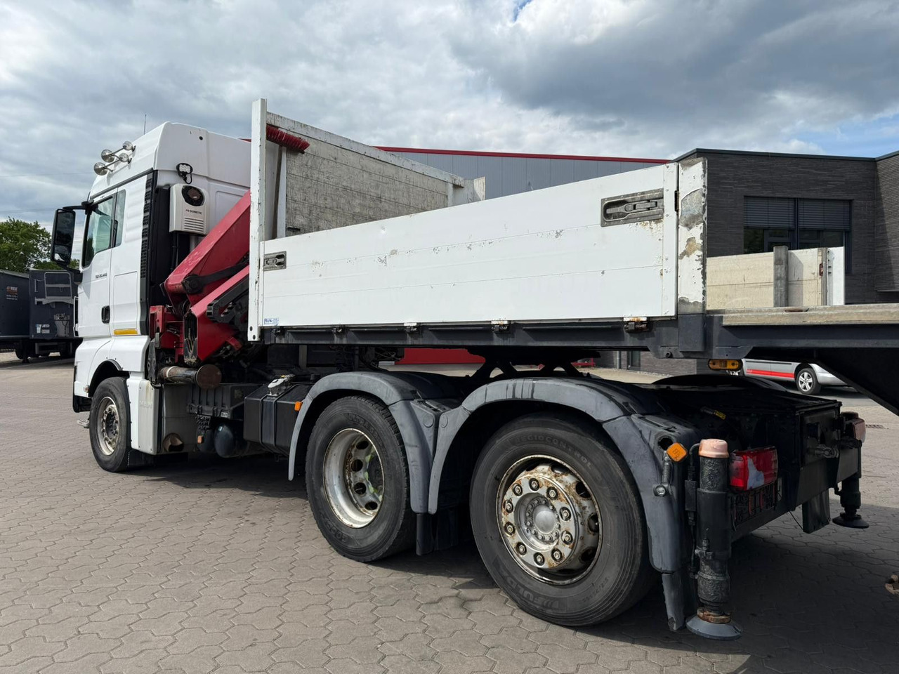 MAN TGX 26.440 6x2 mit HMF 3000-5 Kran - 牵引车:图5 MAN TGX 26.440 6x2 mit HMF 3000-5 Kran - 牵引车:图5