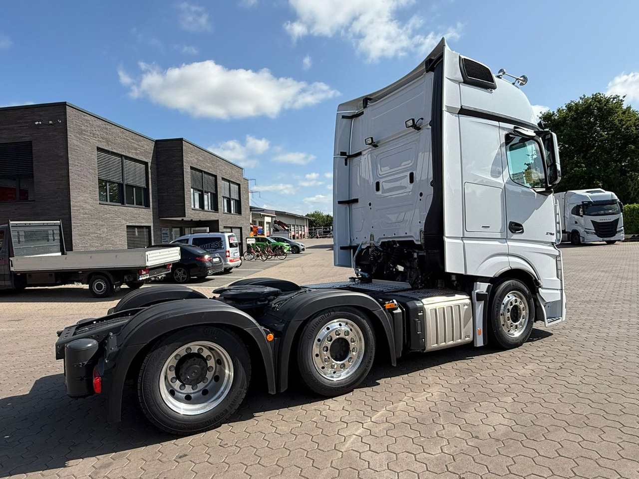 Mercedes-Benz Actros 2753 GigaSpace L 6x2 Lowliner TrendLine - 牵引车:图5 Mercedes-Benz Actros 2753 GigaSpace L 6x2 Lowliner TrendLine - 牵引车:图5