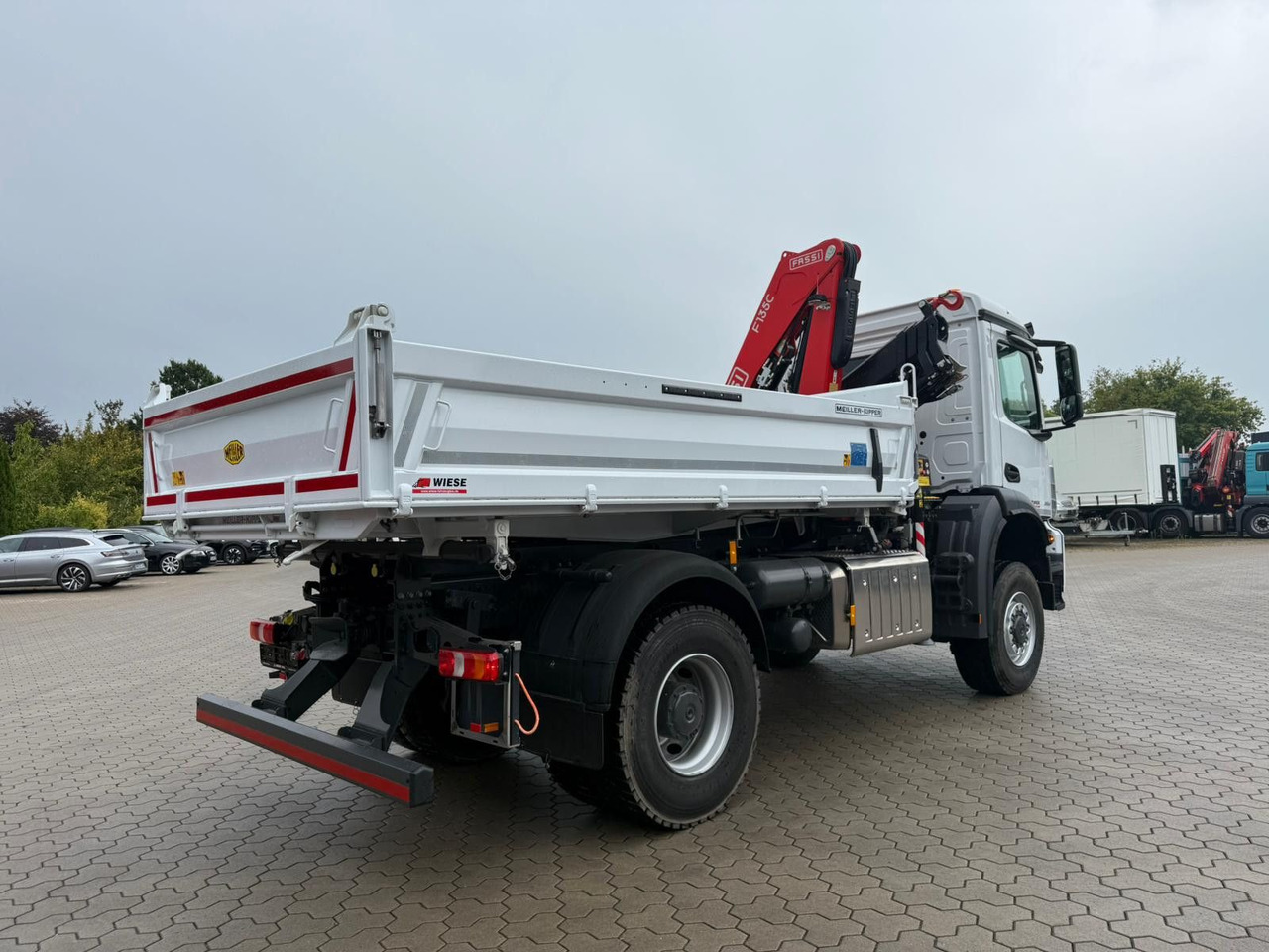 Mercedes-Benz Arocs 1835 4x4 Allrad Fassi F135 Kran Kipper - 翻斗车, 起重车:图4 Mercedes-Benz Arocs 1835 4x4 Allrad Fassi F135 Kran Kipper - 翻斗车, 起重车:图4