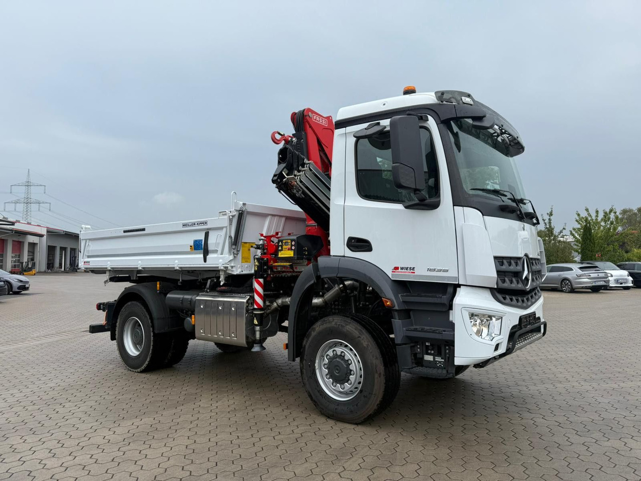 Mercedes-Benz Arocs 1835 4x4 Allrad Fassi F135 Kran Kipper - 翻斗车, 起重车:图2 Mercedes-Benz Arocs 1835 4x4 Allrad Fassi F135 Kran Kipper - 翻斗车, 起重车:图2