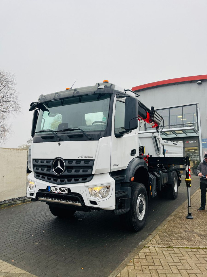 Mercedes-Benz Arocs 1835 4x4 Meiller Fassi Kran Kipper - 翻斗车, 起重车:图3 Mercedes-Benz Arocs 1835 4x4 Meiller Fassi Kran Kipper - 翻斗车, 起重车:图3