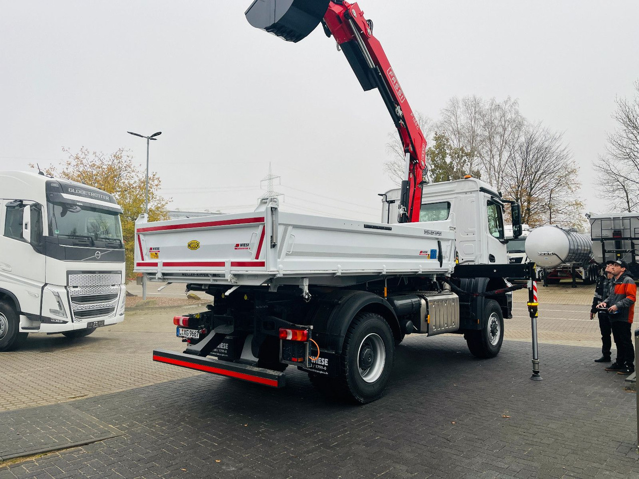 Mercedes-Benz Arocs 1835 4x4 Meiller Fassi Kran Kipper - 翻斗车, 起重车:图5 Mercedes-Benz Arocs 1835 4x4 Meiller Fassi Kran Kipper - 翻斗车, 起重车:图5