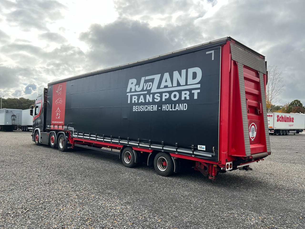 Meusburger 2-Achs-Gabelstaplertransporter Rampe Dhollandia - 低装载半拖车:图2 Meusburger 2-Achs-Gabelstaplertransporter Rampe Dhollandia - 低装载半拖车:图2