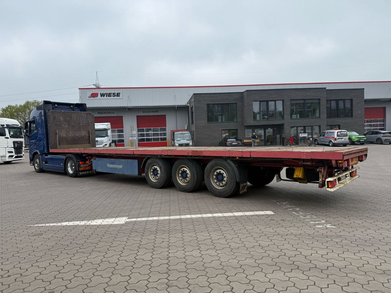 Schwarzmüller SPA 3/E Plattform Auflieger mit Schwerlastwinden - 栏板式/ 平板半拖车:图1 Schwarzmüller SPA 3/E Plattform Auflieger mit Schwerlastwinden - 栏板式/ 平板半拖车:图1