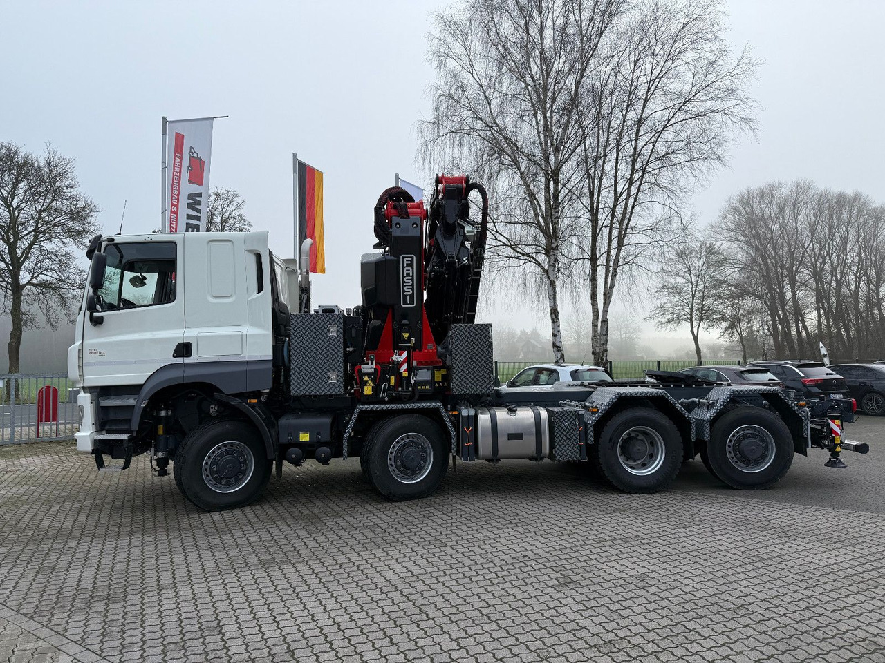 Tatra 41.500 8x8 Phoenix Fassi F710 Kran - 栏板式/ 平板卡车, 起重车:图5 Tatra 41.500 8x8 Phoenix Fassi F710 Kran - 栏板式/ 平板卡车, 起重车:图5
