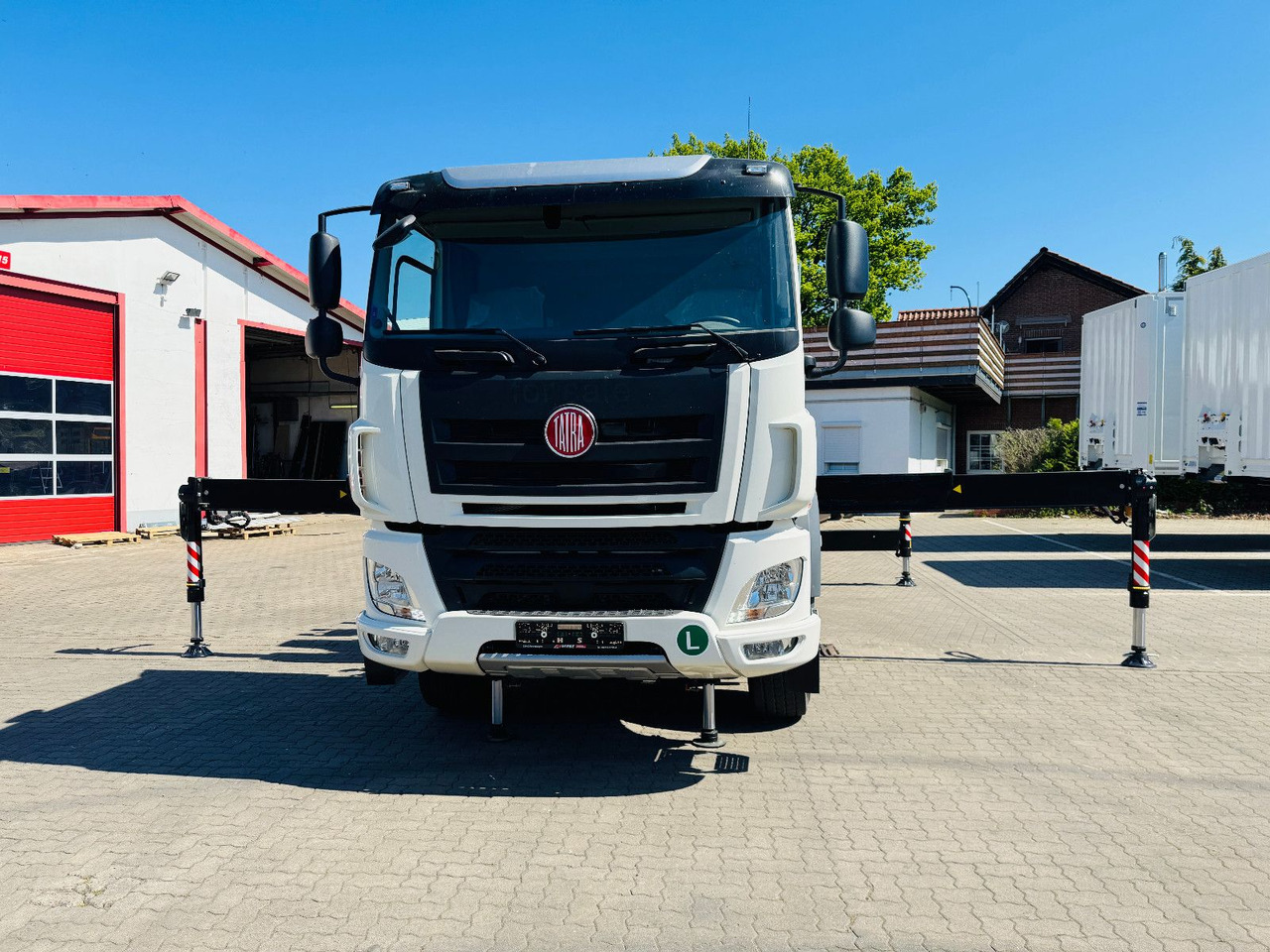 Tatra 6x6x6 Phoenix Fassi F545RA.2.27 L214 V20 - 栏板式/ 平板卡车, 起重车:图3 Tatra 6x6x6 Phoenix Fassi F545RA.2.27 L214 V20 - 栏板式/ 平板卡车, 起重车:图3