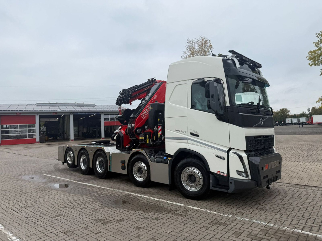 Volvo FH540 10x4 mit F1150 Ladekran, Sattelzugmaschine - 栏板式/ 平板卡车, 起重车:图1 Volvo FH540 10x4 mit F1150 Ladekran, Sattelzugmaschine - 栏板式/ 平板卡车, 起重车:图1