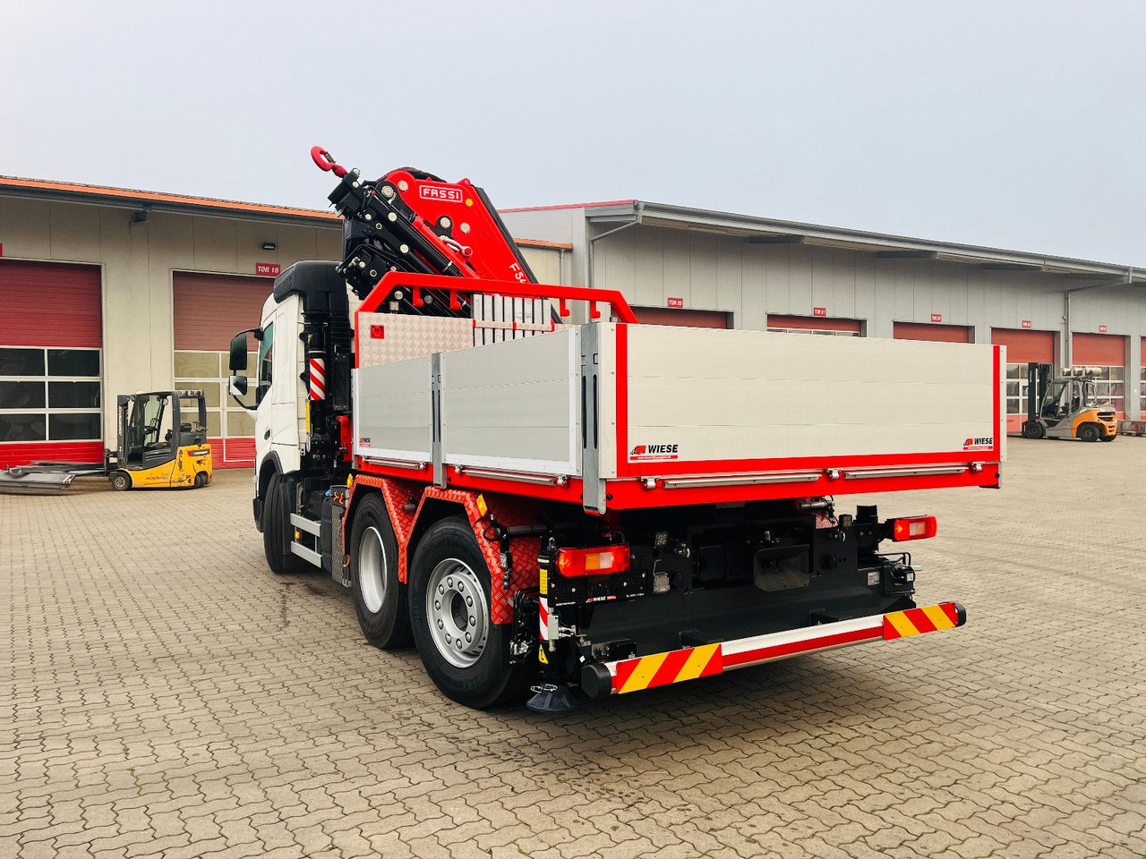 Volvo FMX 540 6x2 mit F545RA.2.28 - 起重车:图3 Volvo FMX 540 6x2 mit F545RA.2.28 - 起重车:图3