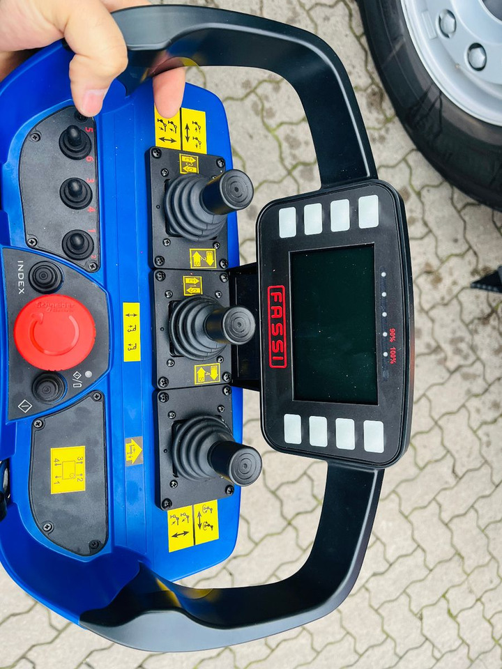 Volvo FMX 540 6x2 mit F545RA.2.28 - 起重车:图5 Volvo FMX 540 6x2 mit F545RA.2.28 - 起重车:图5