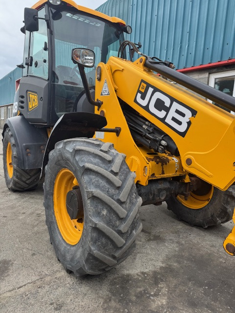 JCB TM220 - 伸缩臂叉装车:图2 JCB TM220 - 伸缩臂叉装车:图2