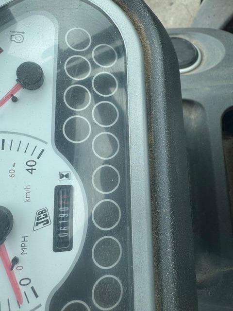 JCB TM220 - 伸缩臂叉装车:图5 JCB TM220 - 伸缩臂叉装车:图5