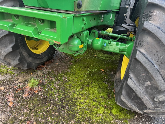 JOHN DEERE 6155M - 拖拉机:图2 JOHN DEERE 6155M - 拖拉机:图2